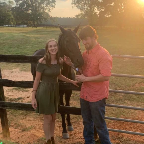 Meet your Posher, Dani - Picture 1 of 1